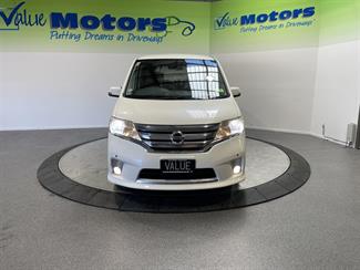 2013 Nissan SERENA - Thumbnail