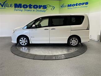 2013 Nissan SERENA - Thumbnail