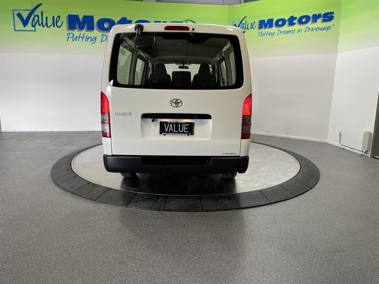 2023 Toyota hiace