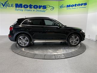 2017 Audi Q5 - Thumbnail