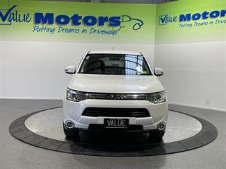 2014 Mitsubishi OUTLANDER - Thumbnail