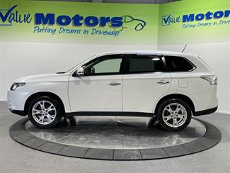 2014 Mitsubishi OUTLANDER - Thumbnail