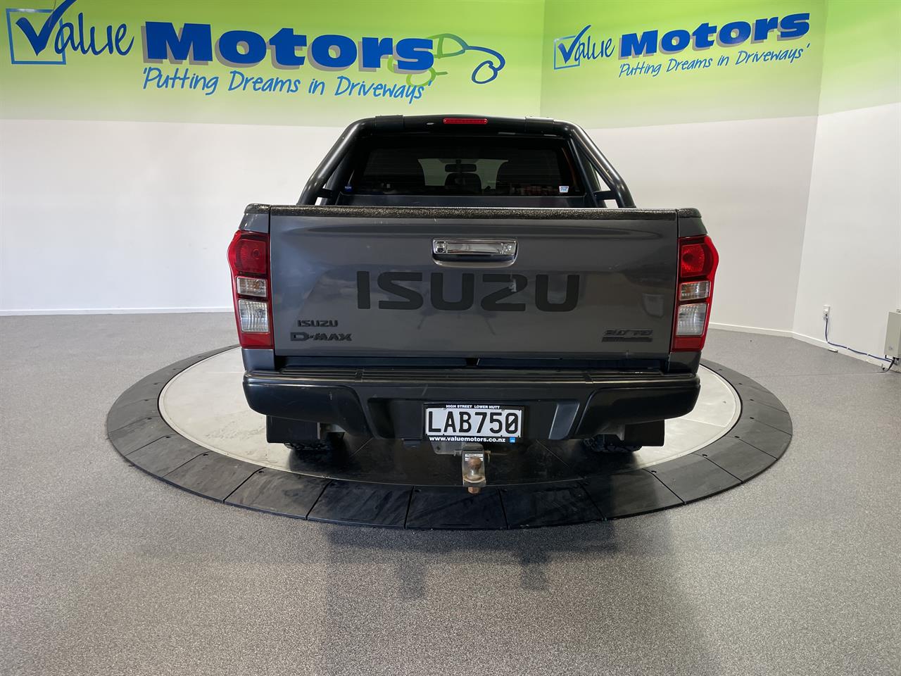 2017 ISUZU D-MAX