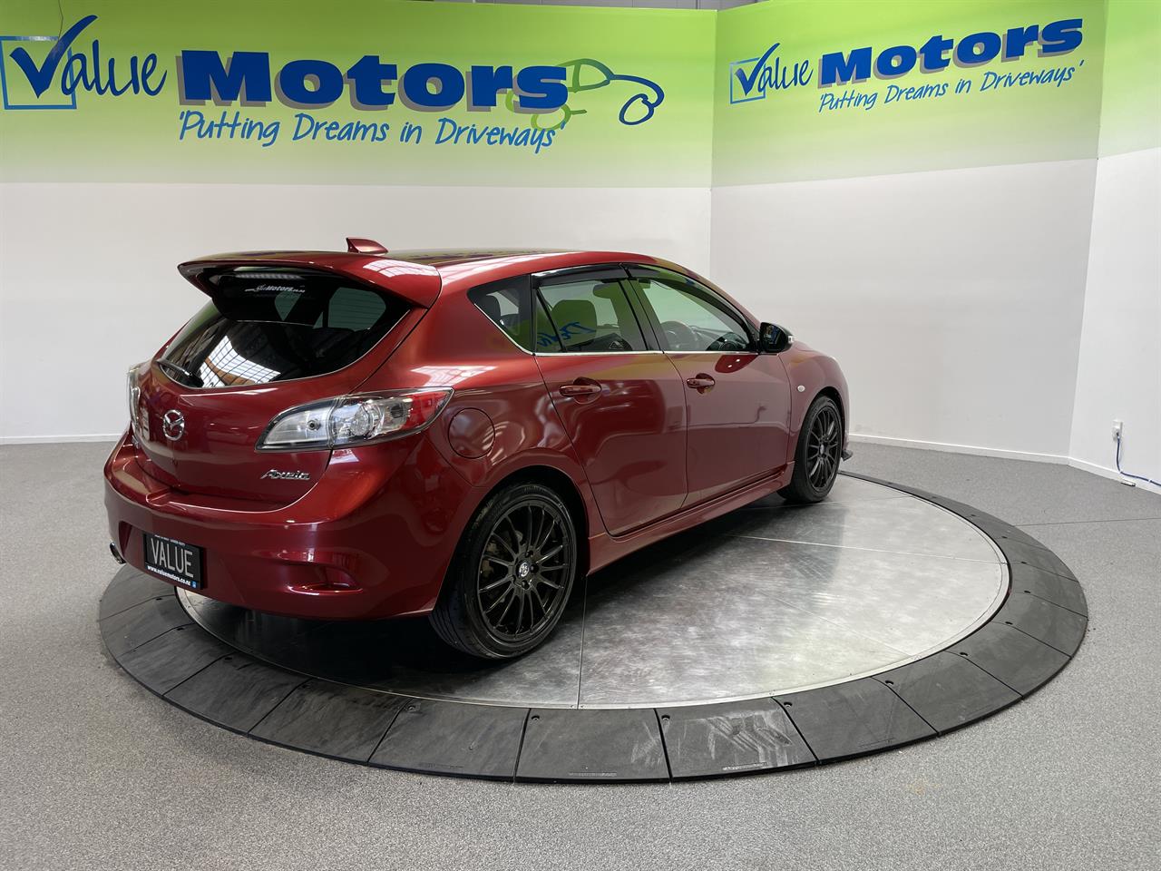 2013 Mazda axela