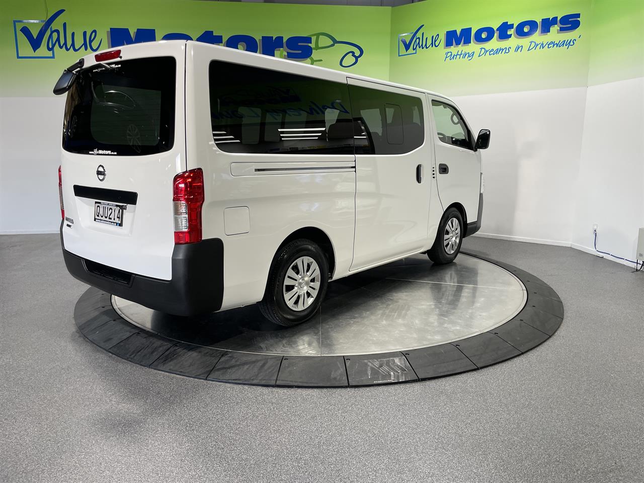 2019 Nissan NV350