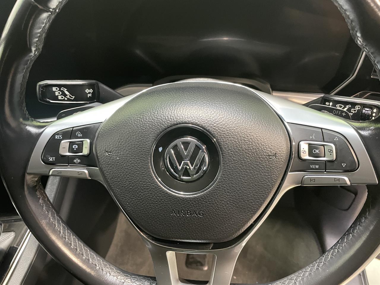 2018 Volkswagen TOUAREG