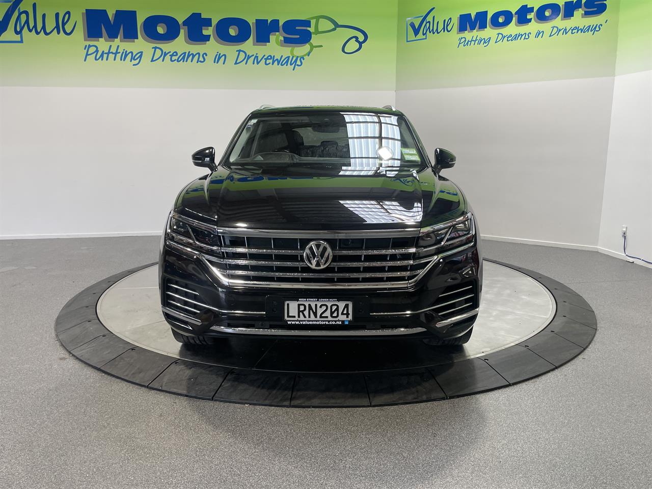 2018 Volkswagen TOUAREG