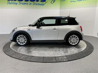 2015 Mini Cooper - Thumbnail