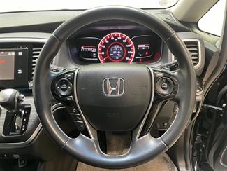 2014 Honda odyssey - Thumbnail