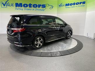 2014 Honda odyssey - Thumbnail