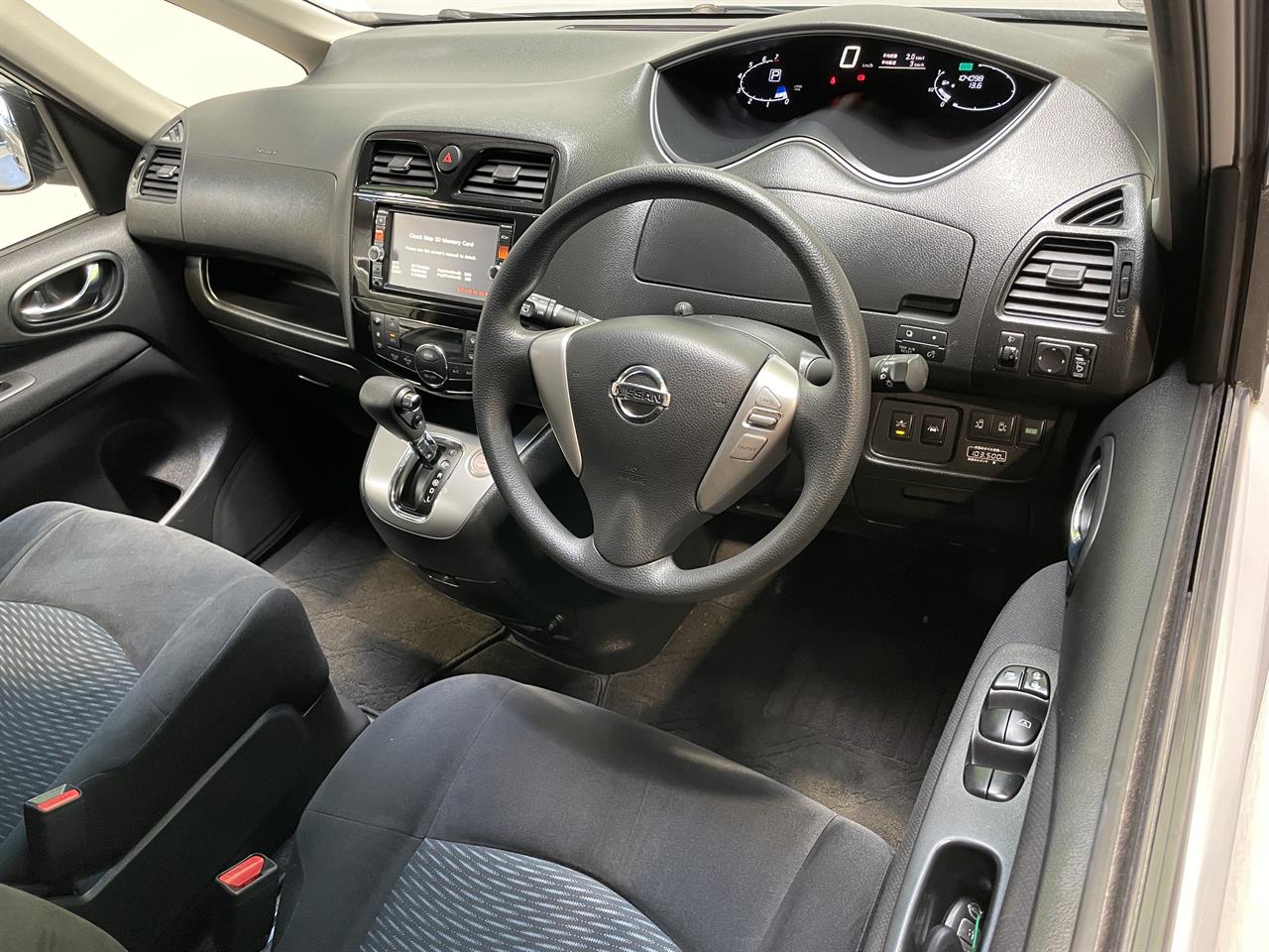 2014 Nissan SERENA