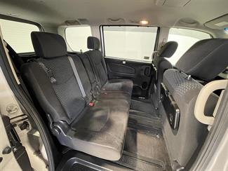 2014 Nissan SERENA - Thumbnail