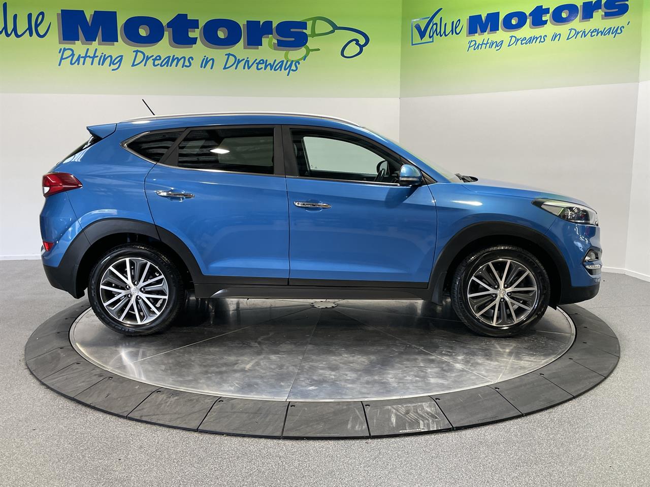 2016 HYUNDAI Tucson