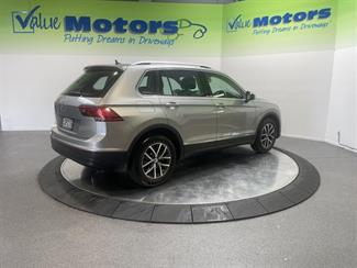 2018 Volkswagen TIGUAN - Thumbnail