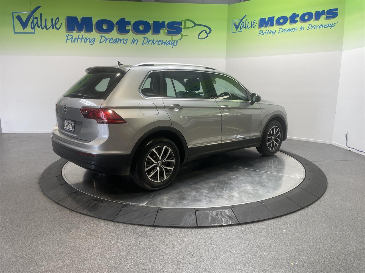 2018 Volkswagen TIGUAN