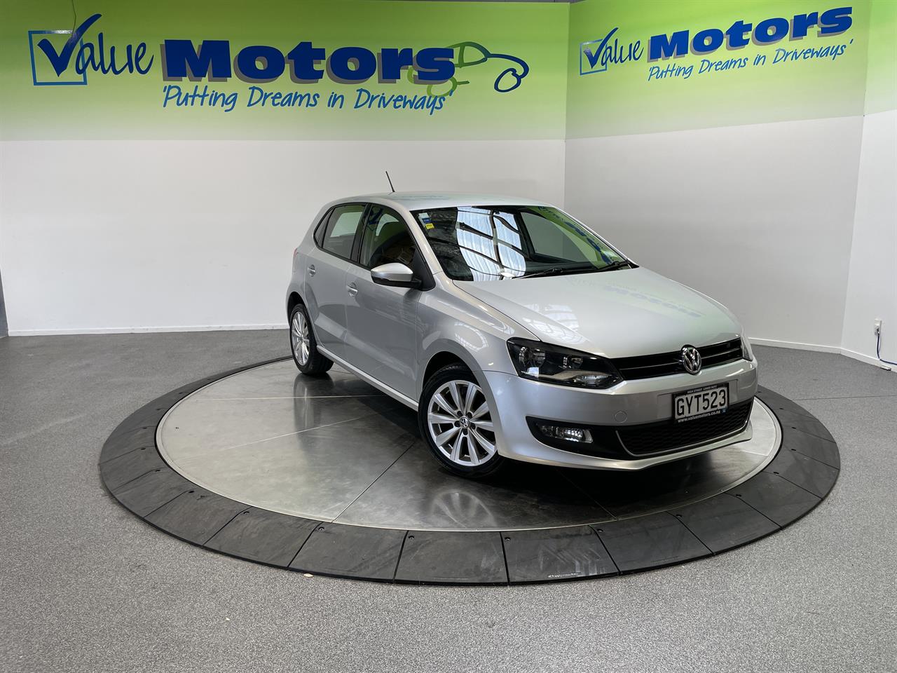 2013 Volkswagen POLO