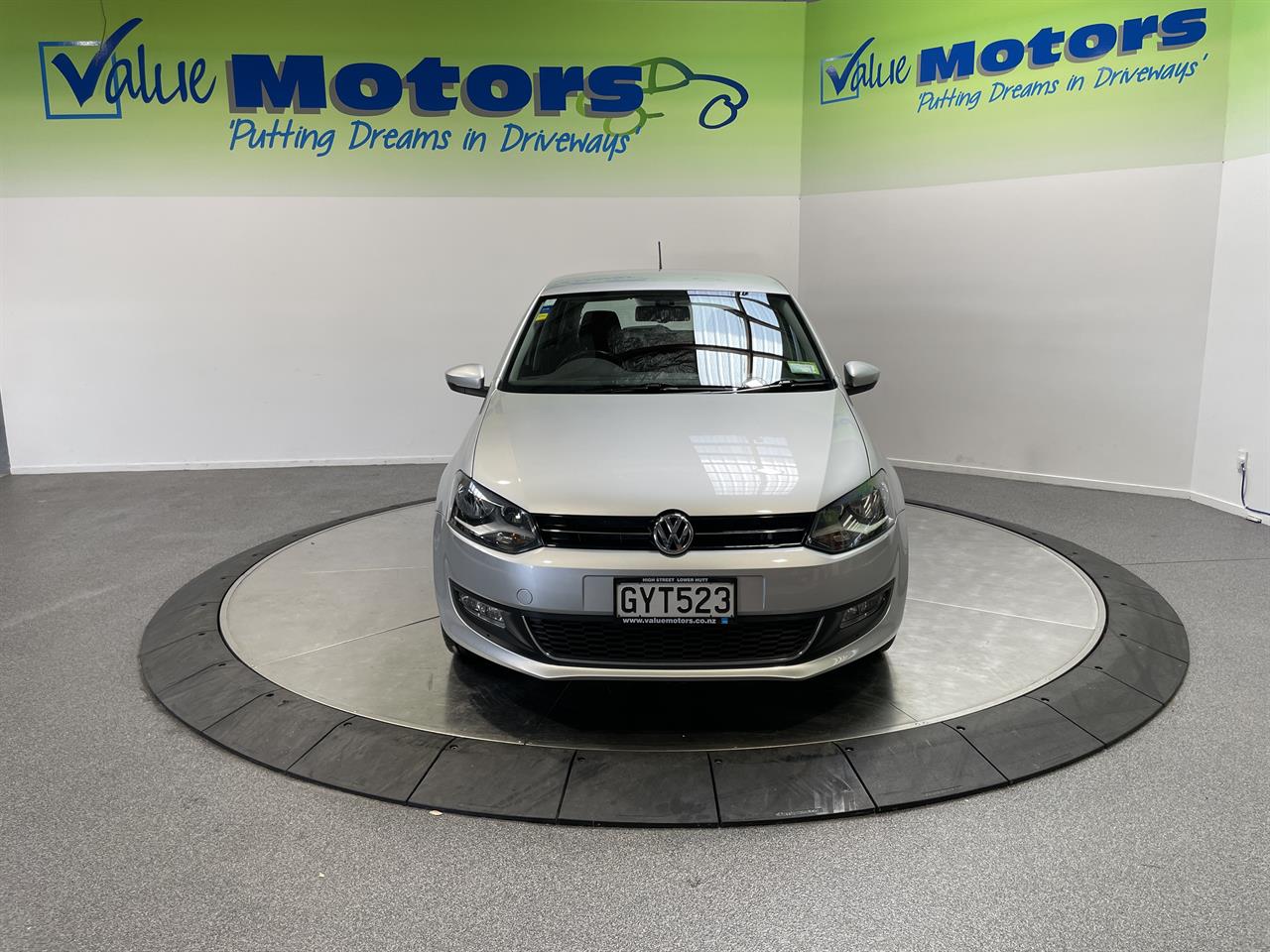 2013 Volkswagen POLO