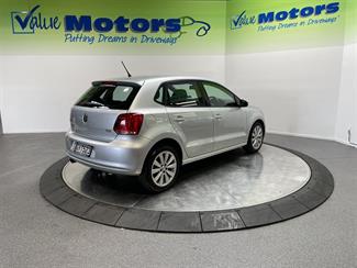 2013 Volkswagen POLO - Thumbnail