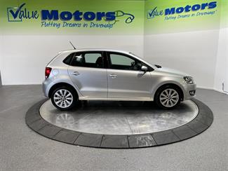 2013 Volkswagen POLO - Thumbnail