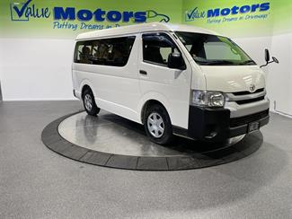 2014 Toyota Hiace - Thumbnail