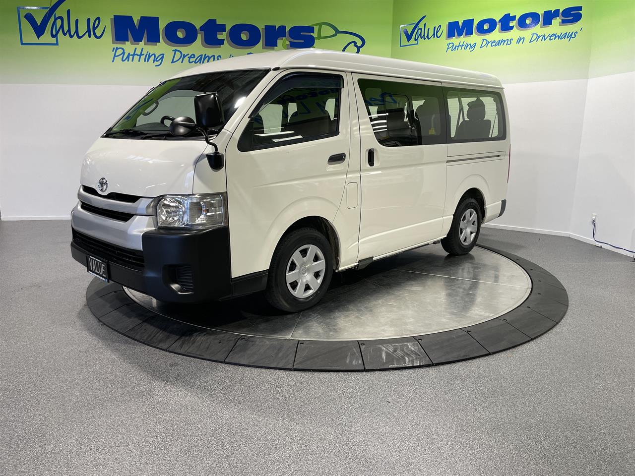 2014 Toyota Hiace