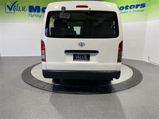 2014 Toyota Hiace - Thumbnail