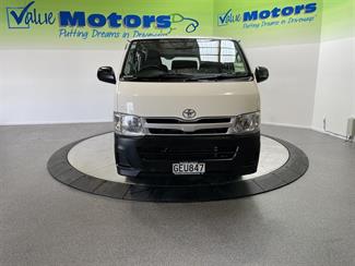 2012 Toyota HIACE - Thumbnail