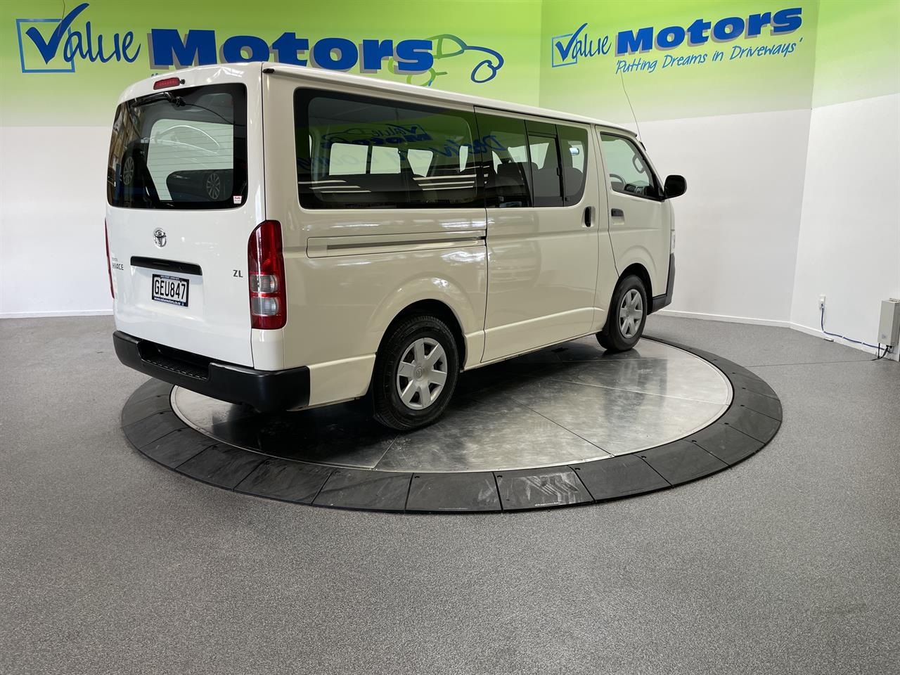 2012 Toyota HIACE