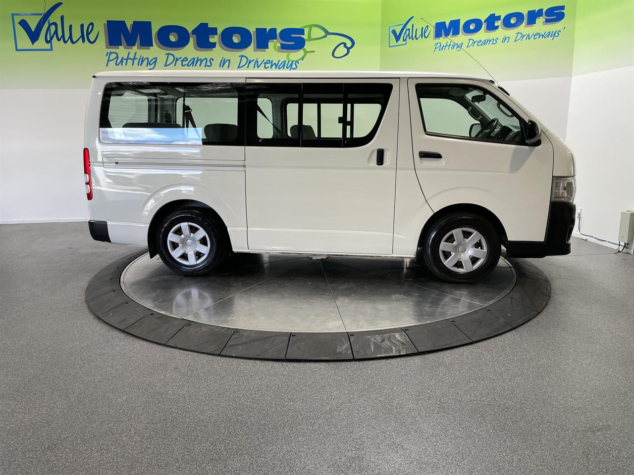 2012 Toyota HIACE