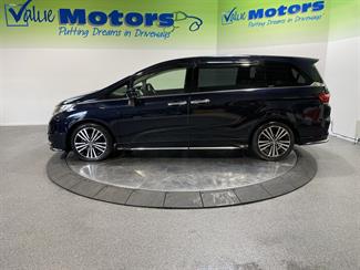 2013 Honda odyssey - Thumbnail