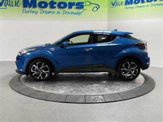 2017 Toyota C-Hr - Thumbnail