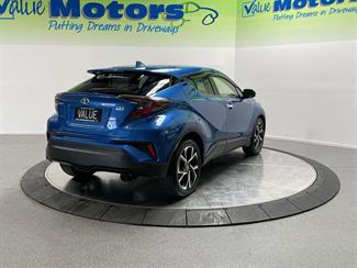 2017 Toyota C-Hr - Thumbnail