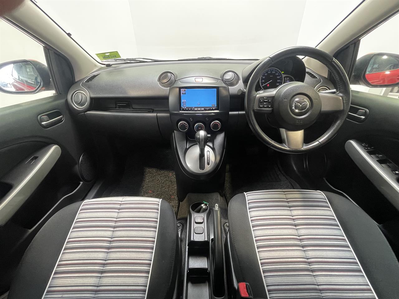 2013 Mazda demio