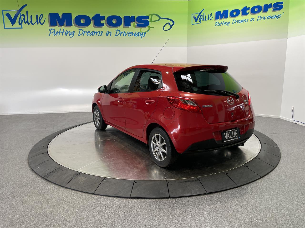 2013 Mazda demio