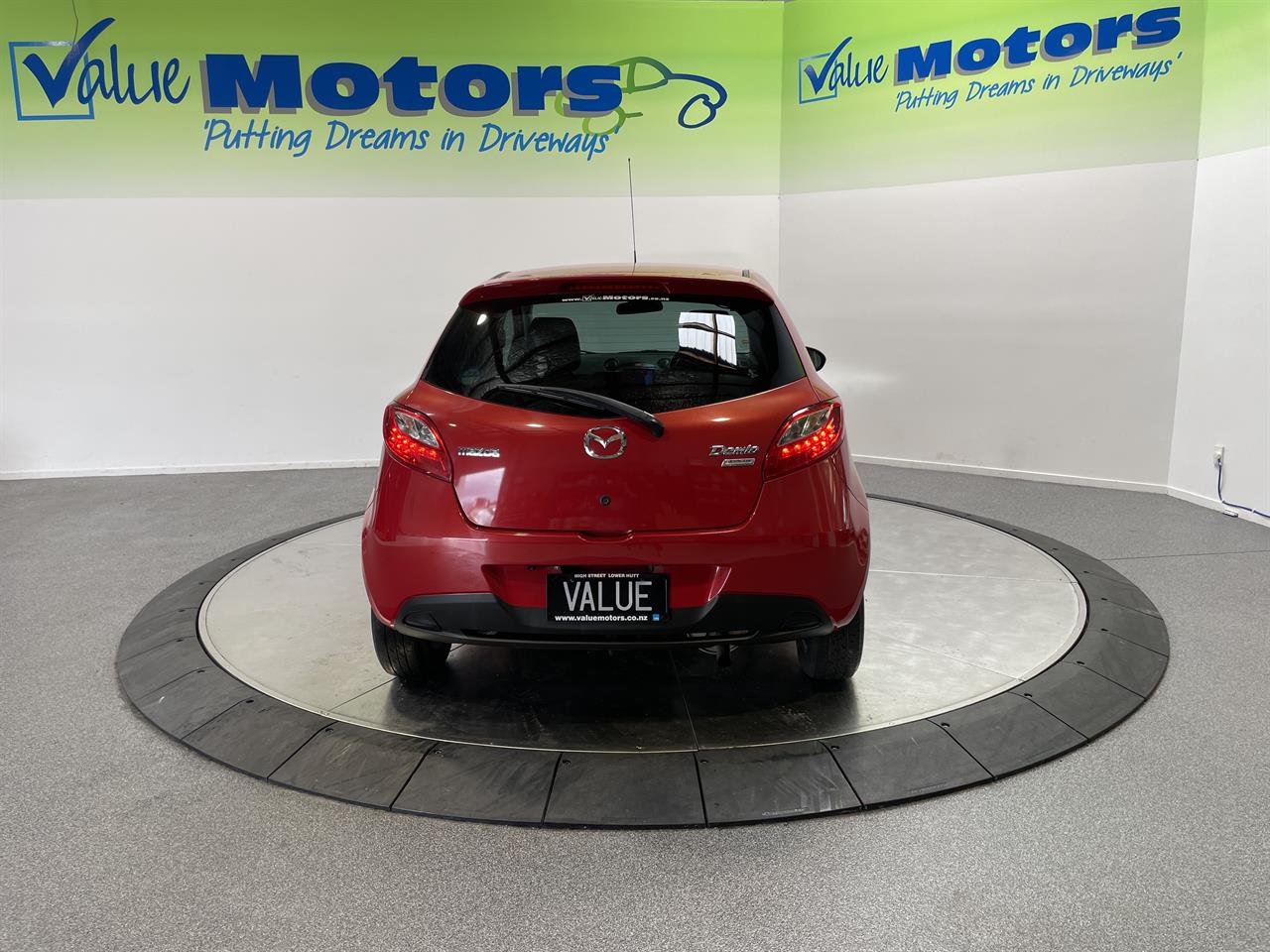 2013 Mazda demio