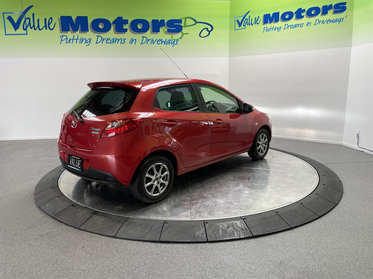 2013 Mazda demio