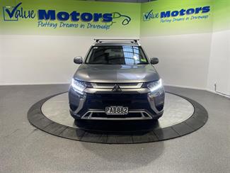 2022 Mitsubishi OUTLANDER - Thumbnail