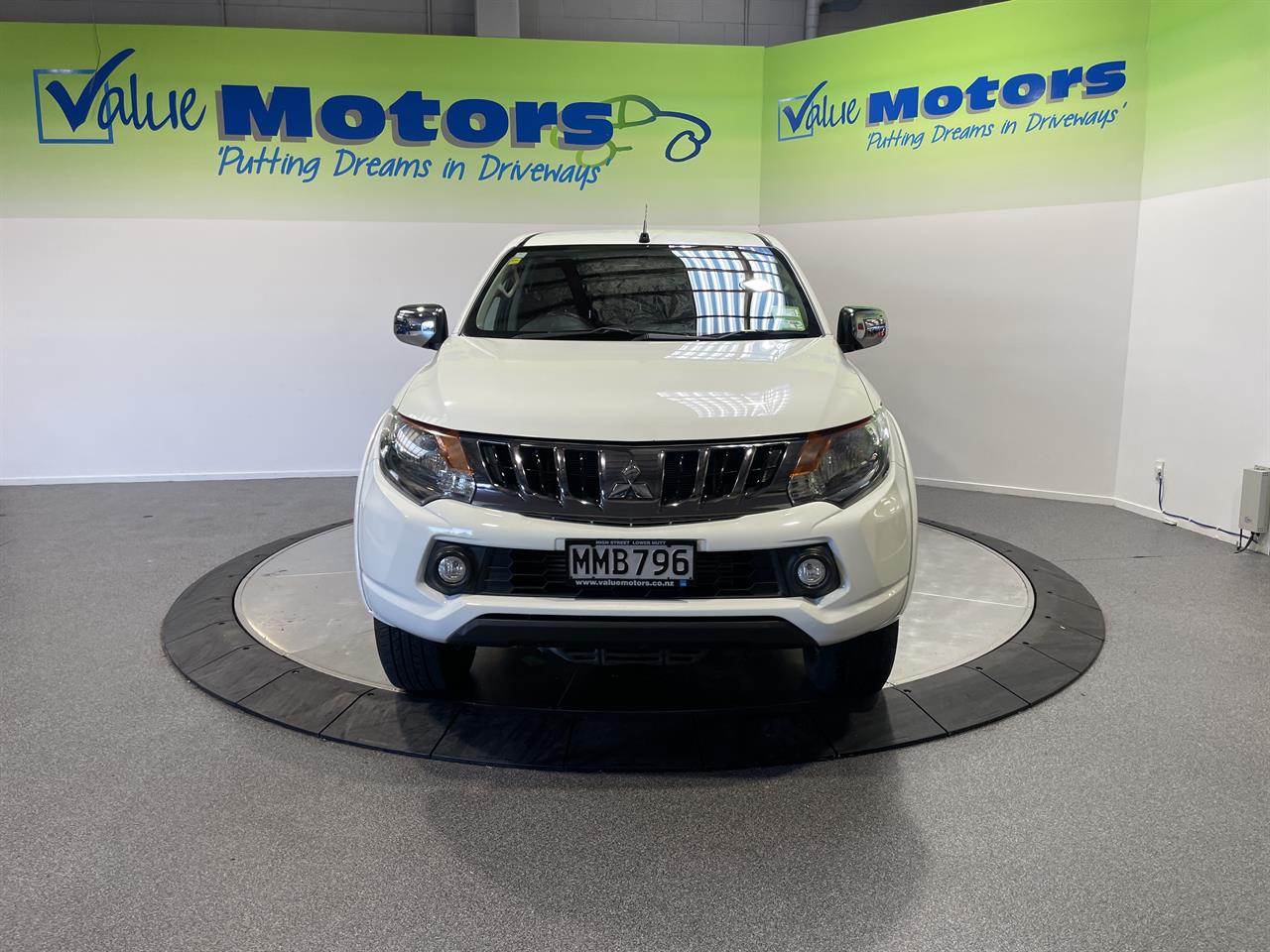 2019 Mitsubishi TRITON