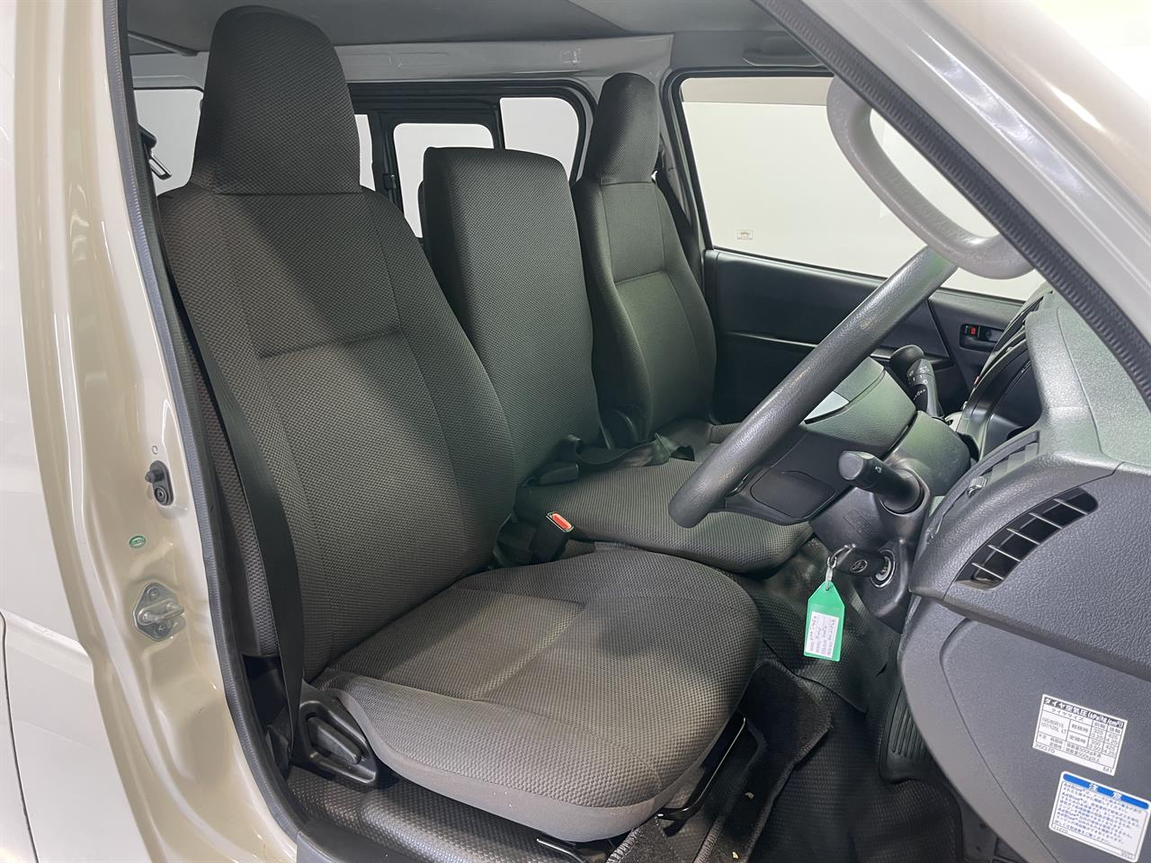 2019 Toyota hiace