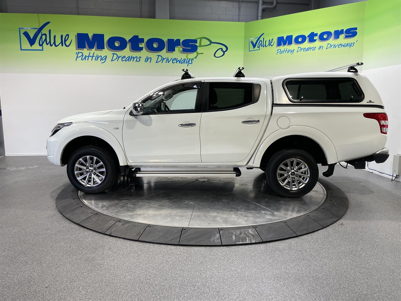 2019 Mitsubishi TRITON