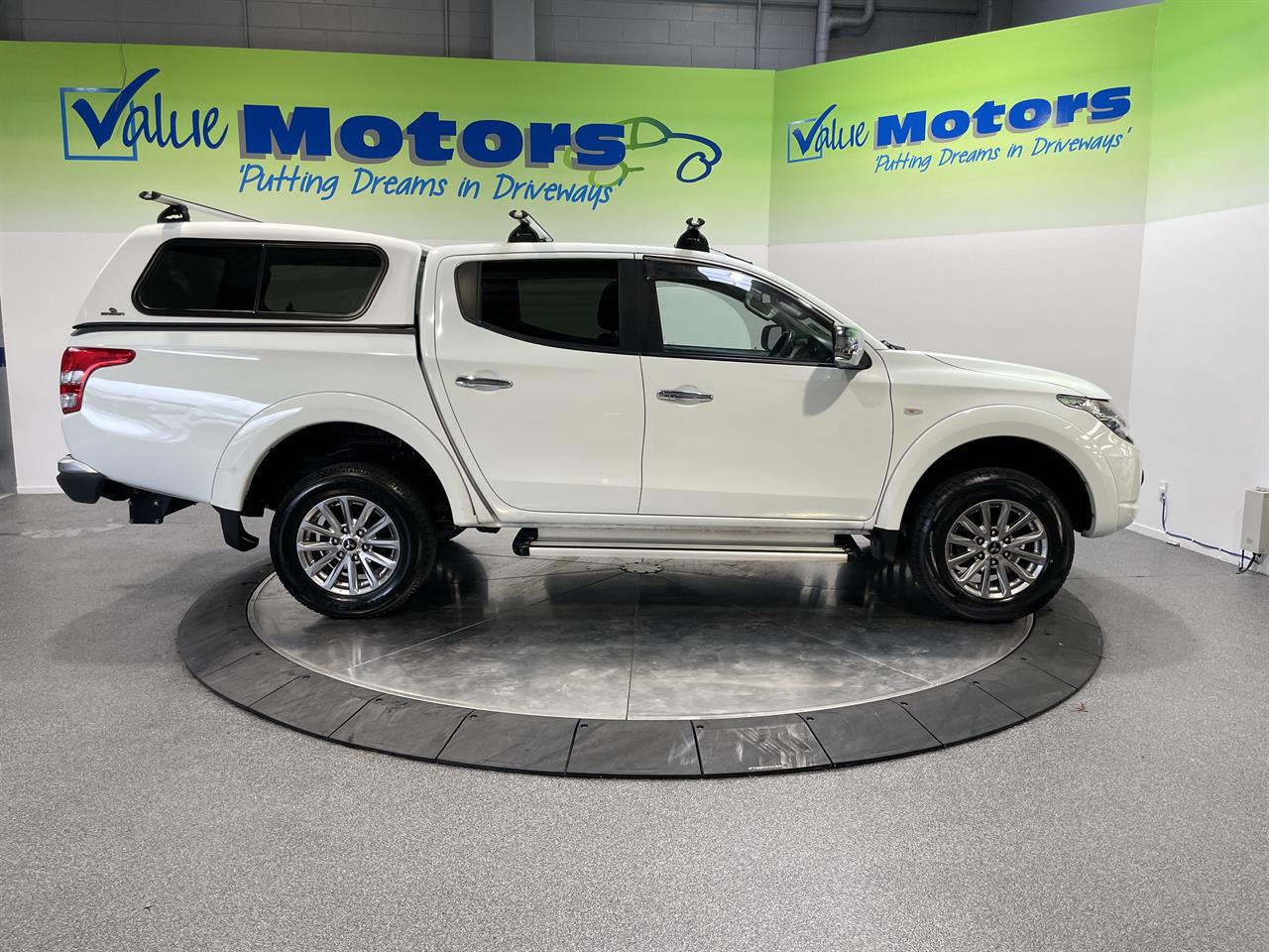 2019 Mitsubishi TRITON