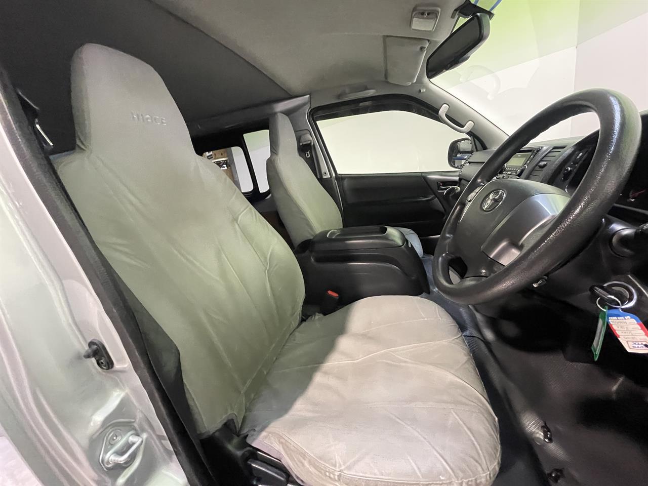 2019 Toyota hiace