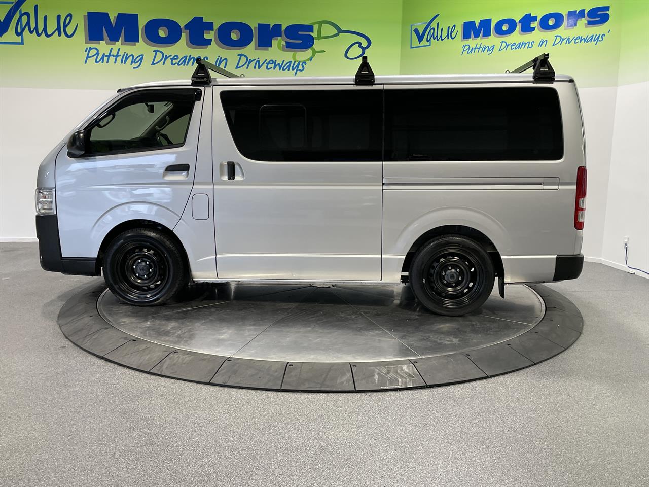 2019 Toyota hiace