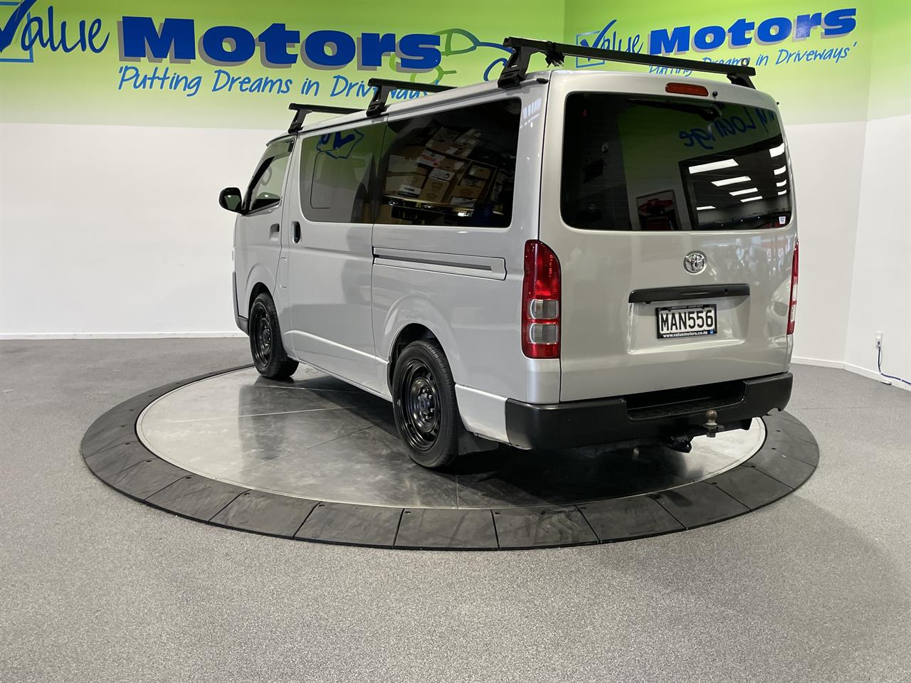 2019 Toyota hiace