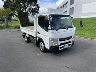 2015 Mitsubishi Canter - Thumbnail