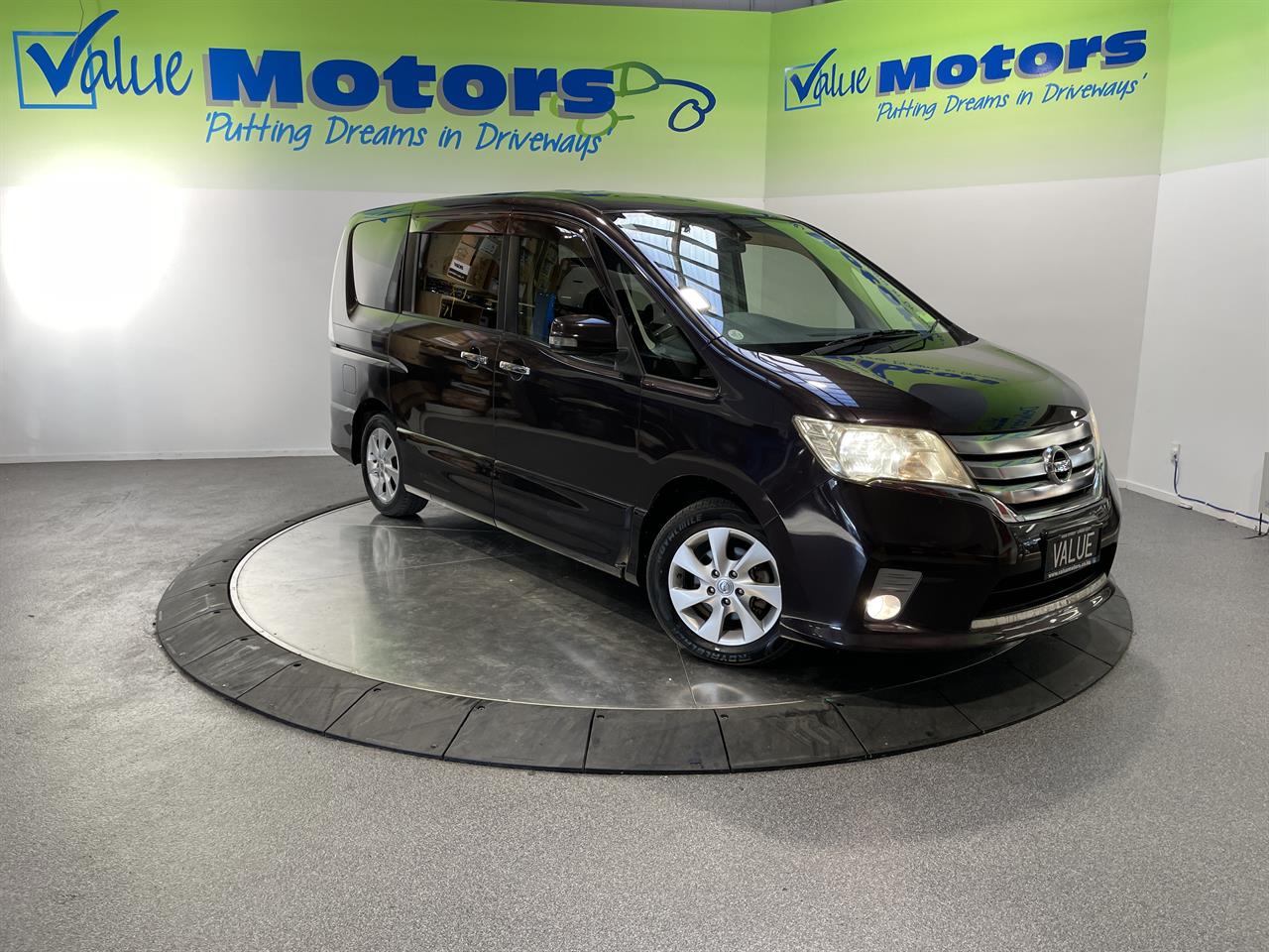 2012 Nissan SERENA