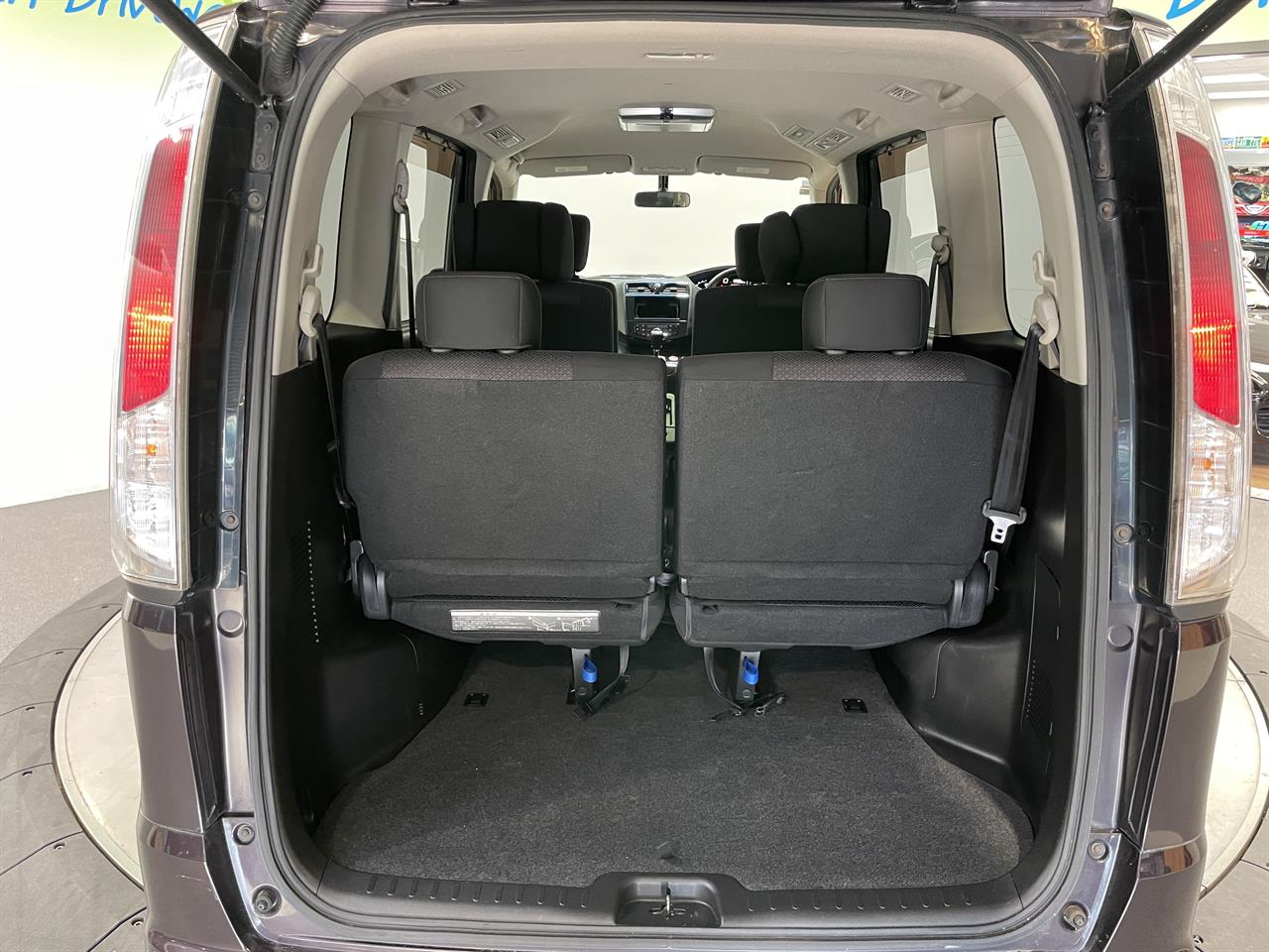 2012 Nissan SERENA