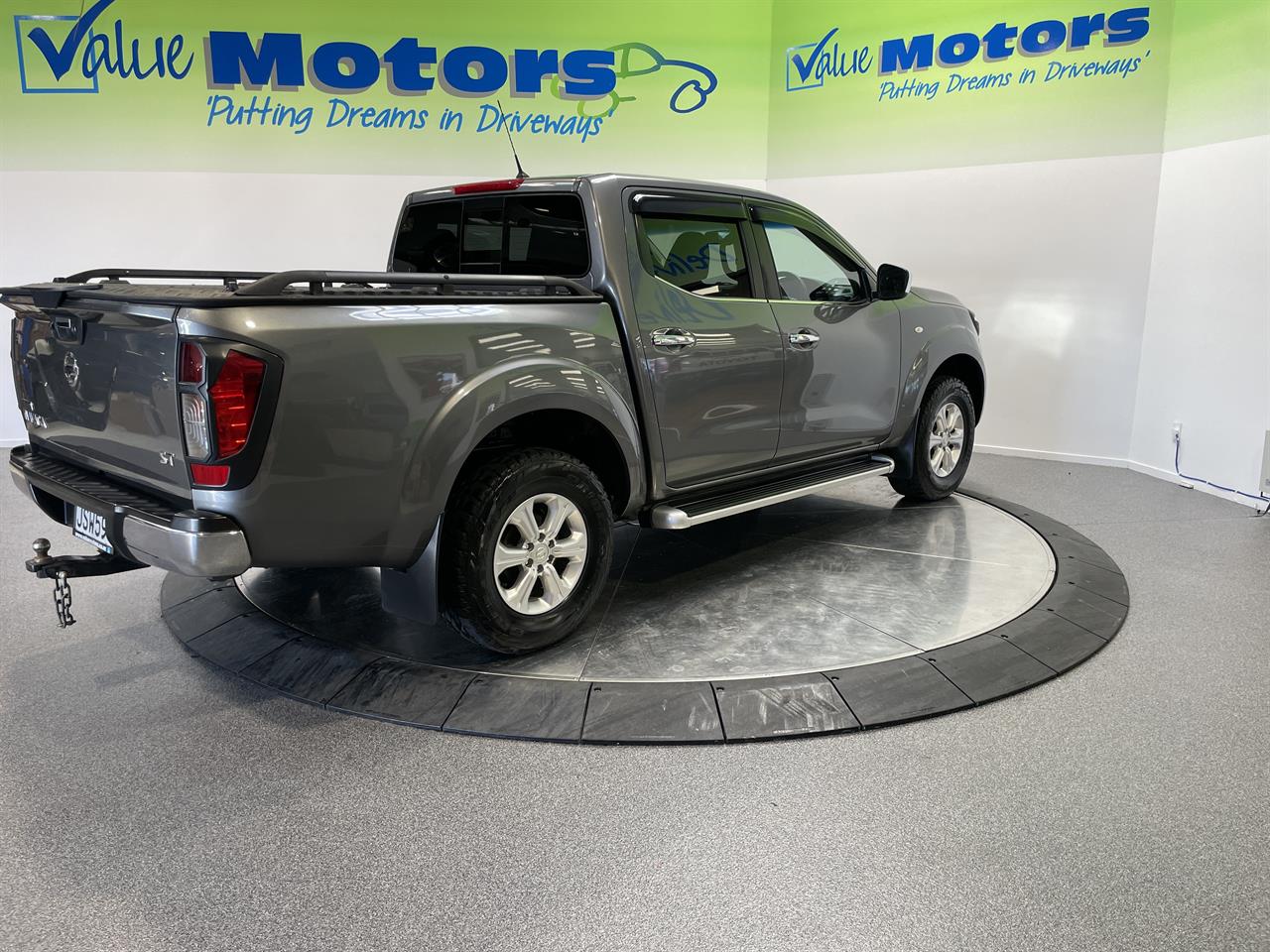 2016 Nissan NAVARA