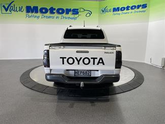 2013 Toyota hilux - Thumbnail