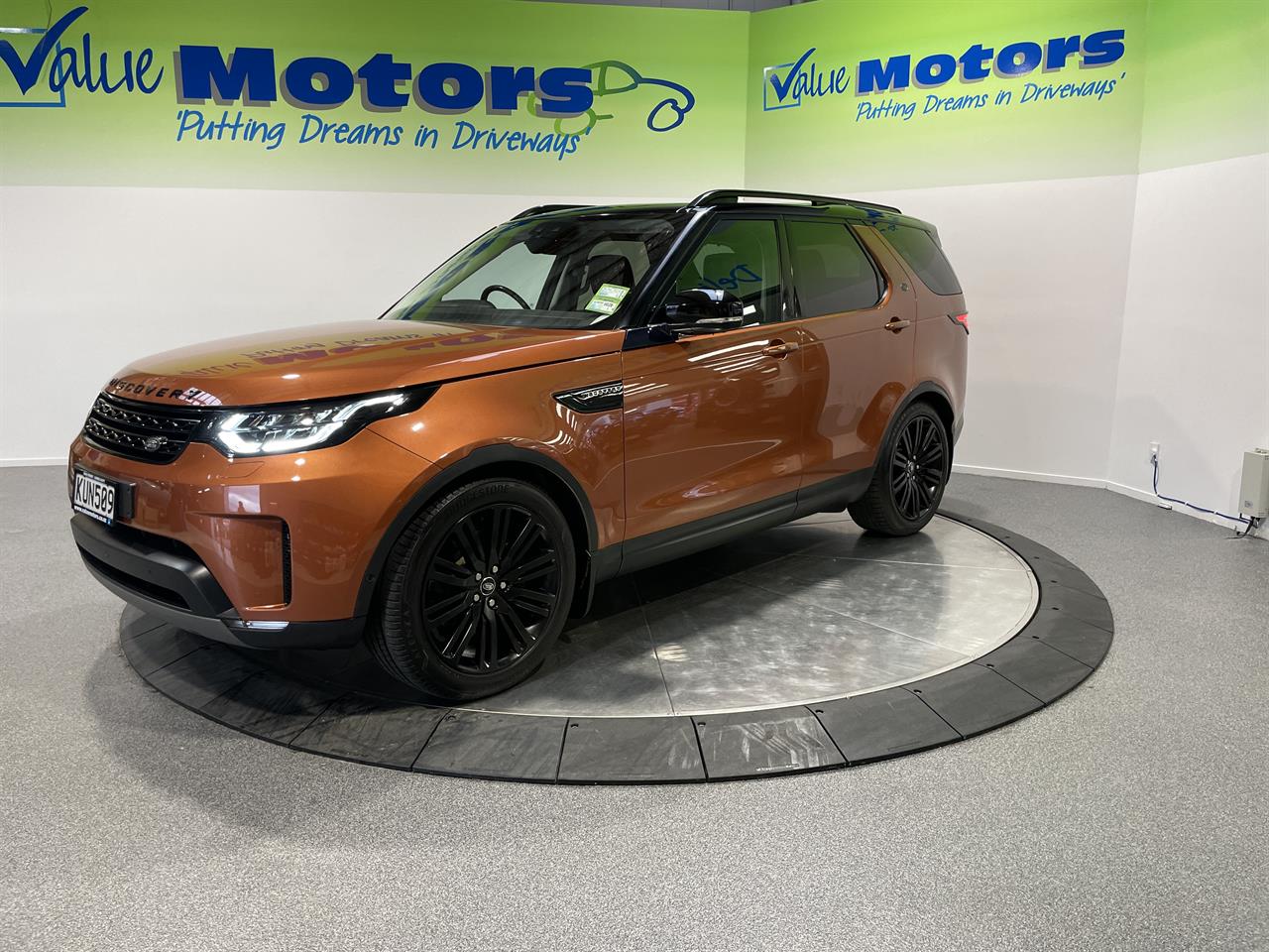 2017 Land Rover DISCOVERY